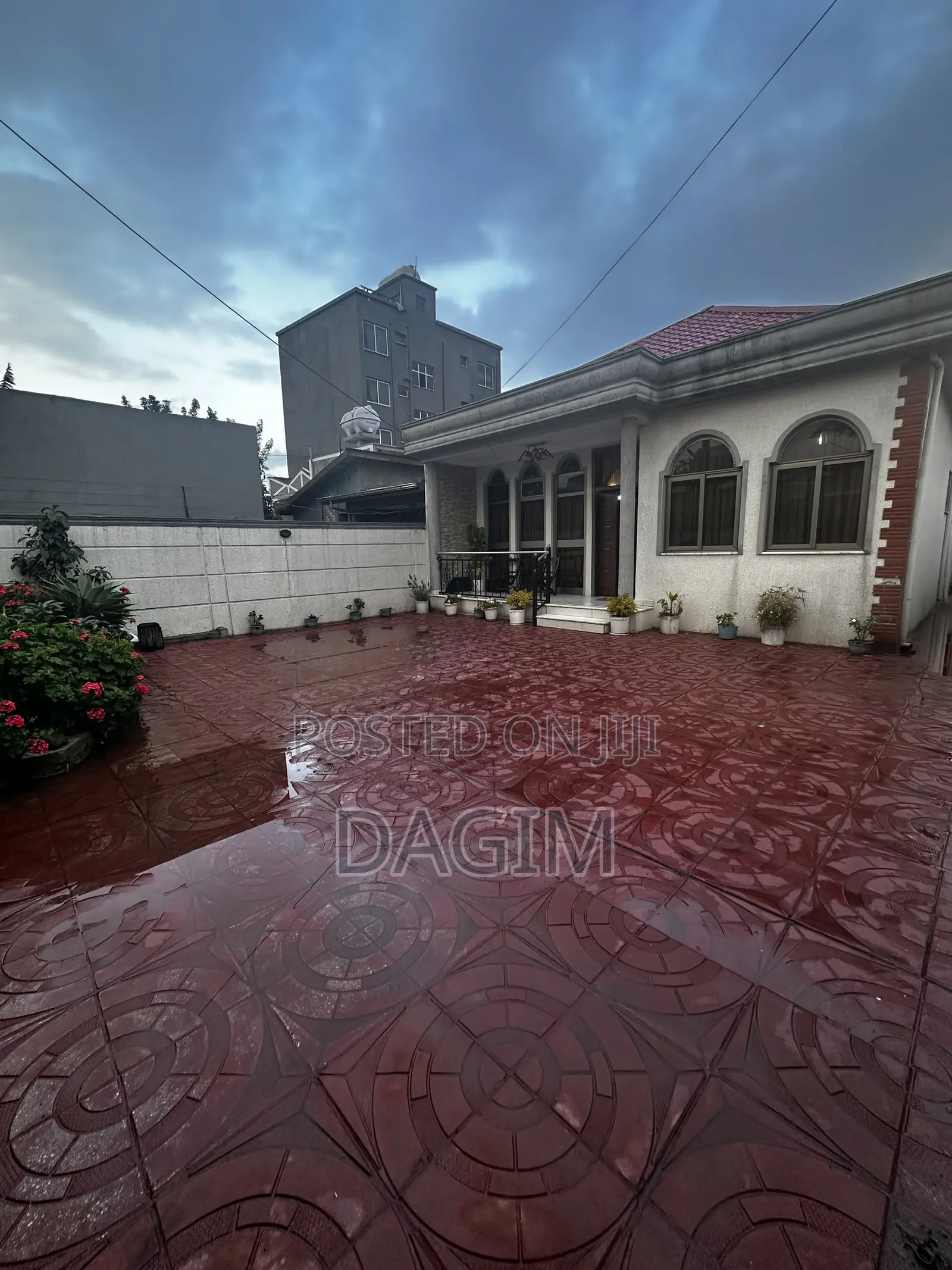 Furnished 3bdrm House in Yeka for sale