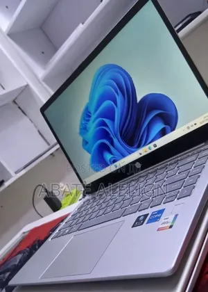 New Laptop HP Stream Notebook 16GB Intel Core i5 SSD 1T