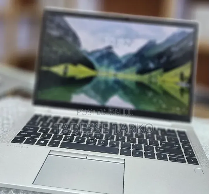New Laptop HP EliteBook 840 G8 16GB Intel Core i7 SSD 512GB