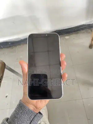 Apple iPhone 11 64 GB White