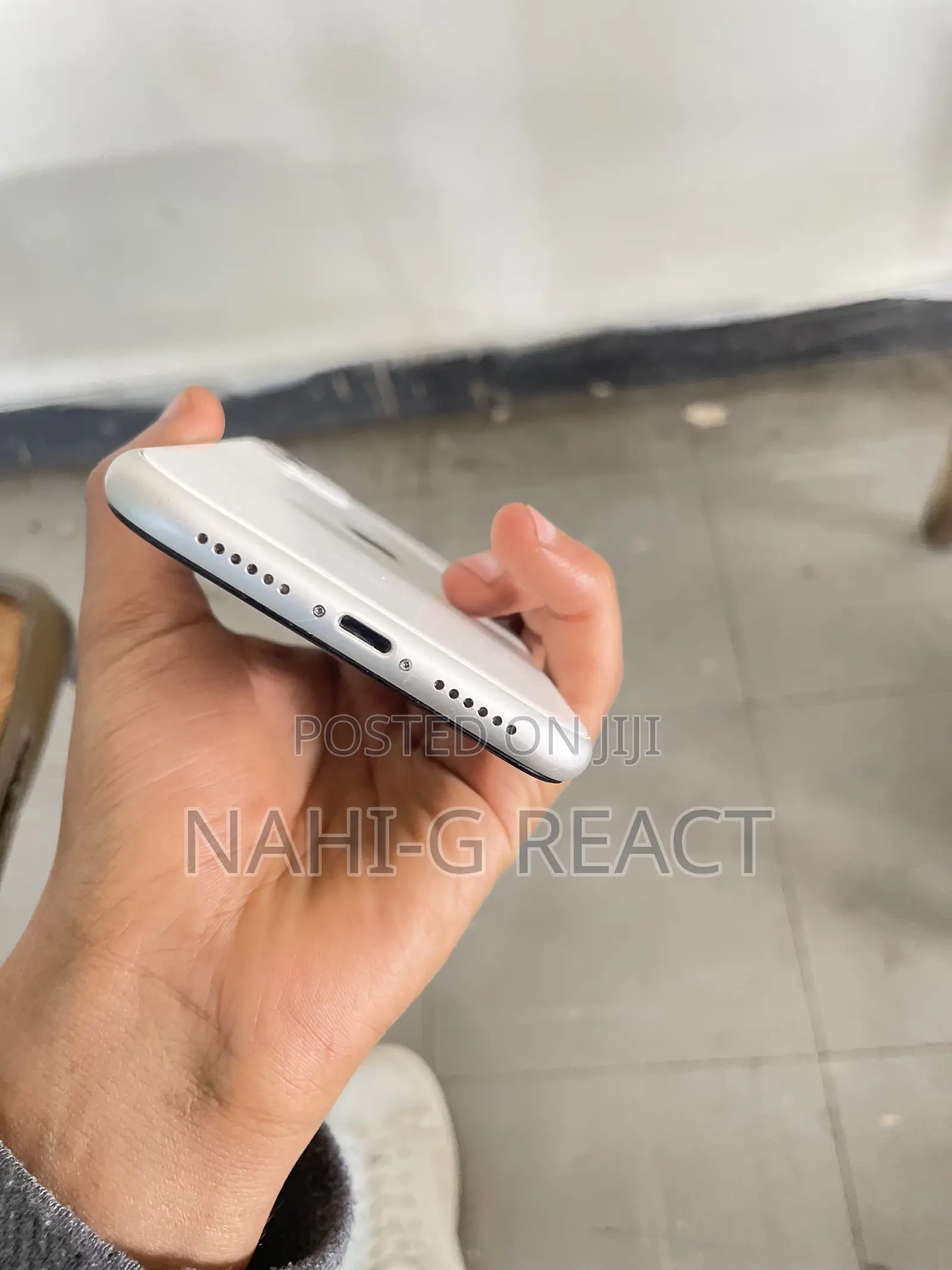 Apple iPhone 11 64 GB White