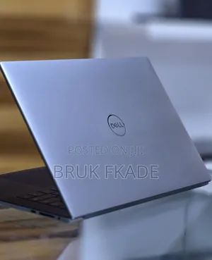 New Laptop Dell Precision 7790 16GB Intel Core i9 SSD 512GB