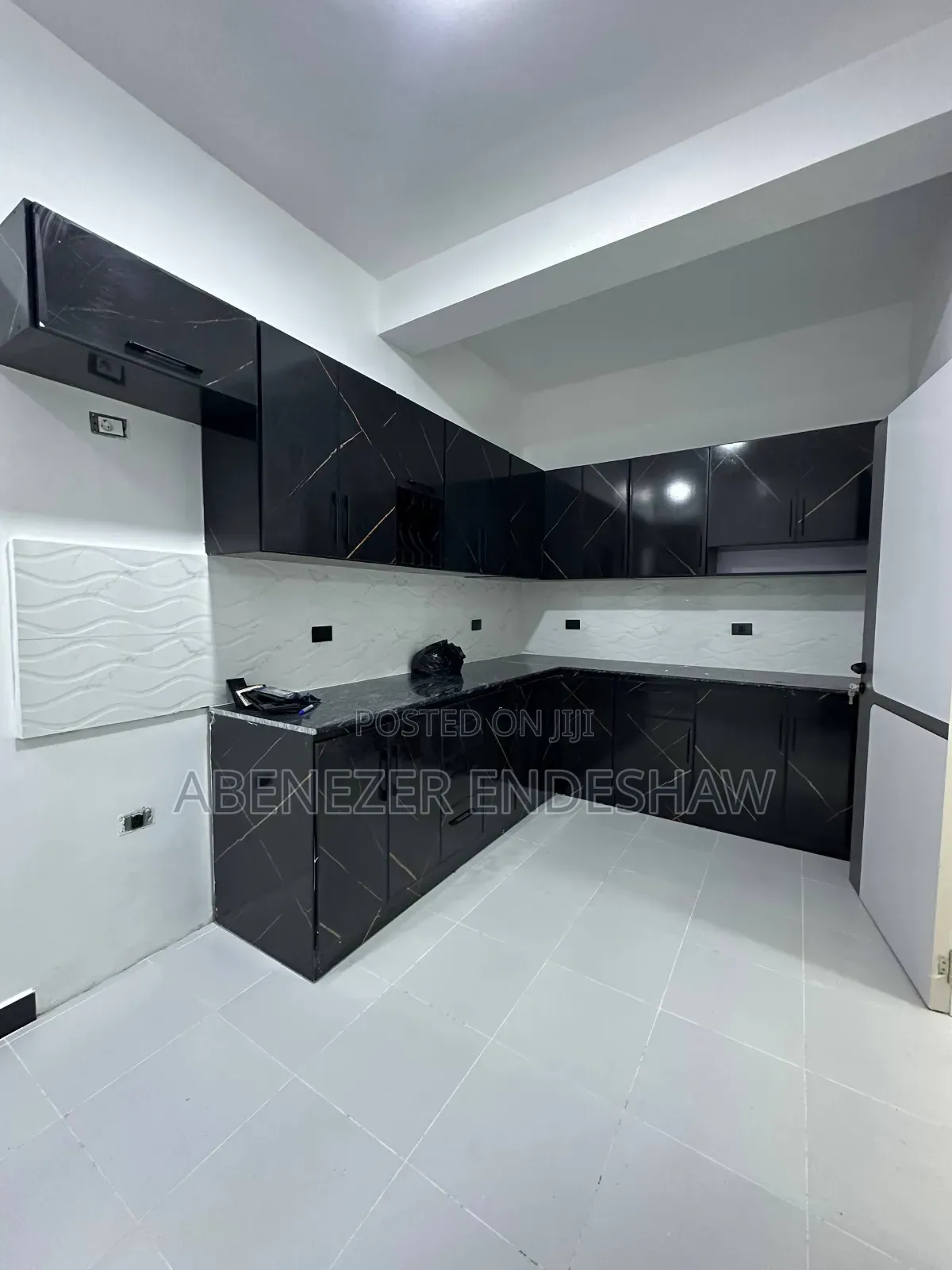 Furnished 3bdrm Apartment in Apartment, Nifas Silk-Lafto for sale
