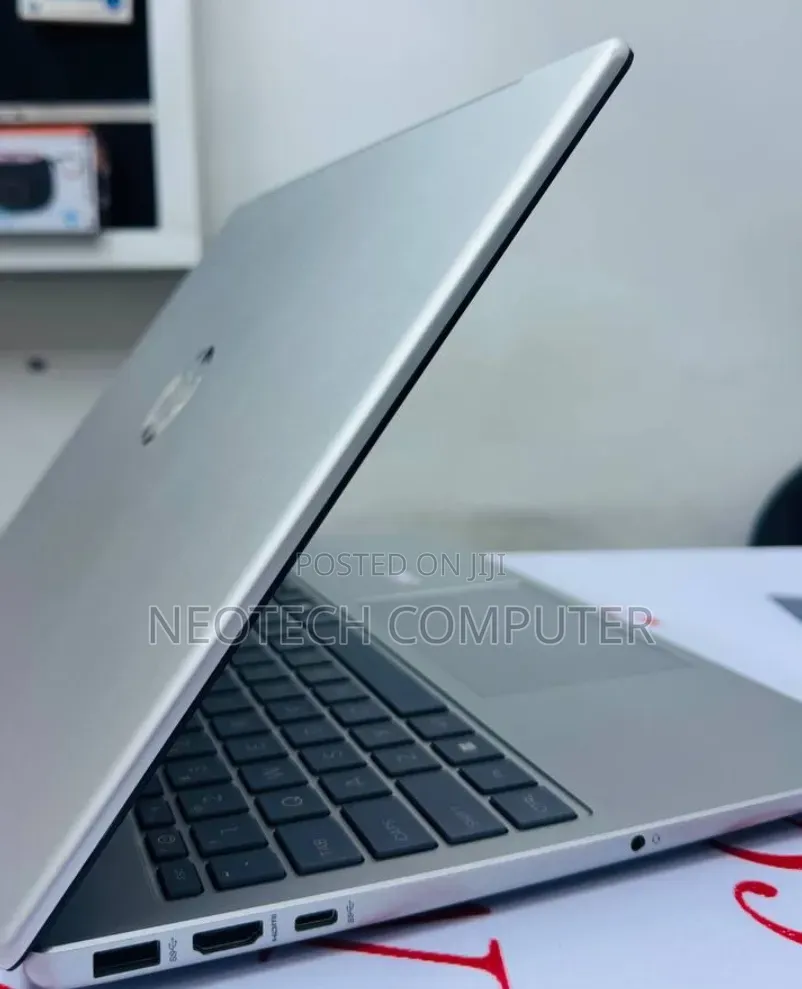 New Laptop HP Stream Notebook 16GB Intel Core i7 SSD 1T