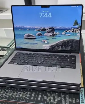 New Laptop Apple MacBook Pro 2021 M1 32GB Apple M1 Pro SSD 512GB