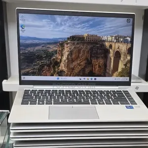 New Laptop HP EliteBook 840 G10 16GB Intel Core i7 SSD 512GB