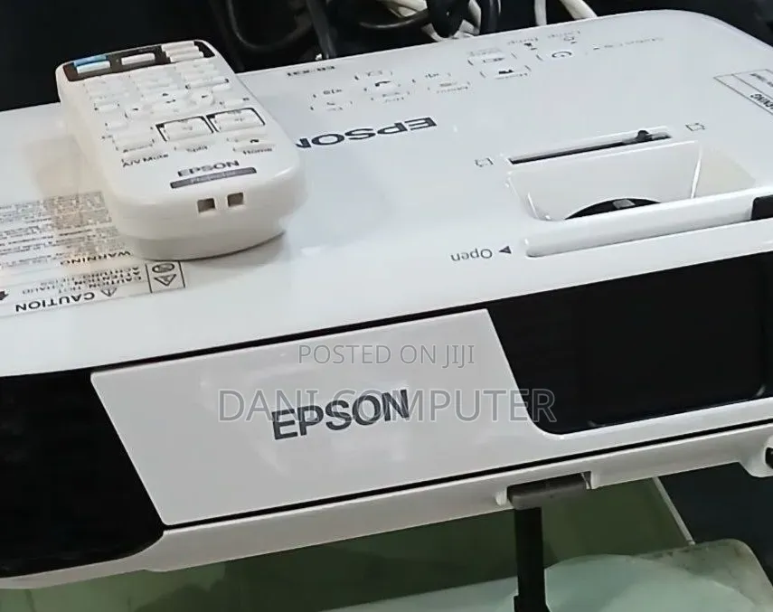Epson Projector Model Name: Eb-X31 Hardware Interface: Vga, Usb, Hd