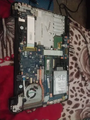 Laptop Toshiba A30 8GB Intel Core i3 HDD 500GB