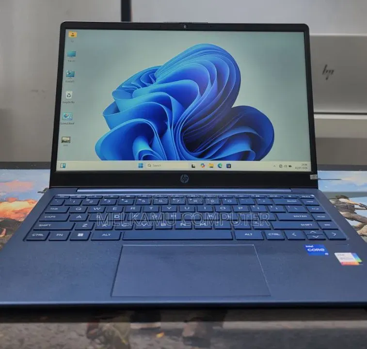 New Laptop HP Stream Notebook 16GB Intel Core i5 SSD 1T