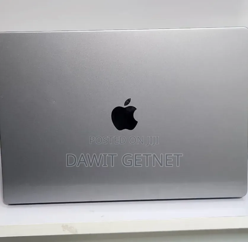 New Laptop Apple MacBook Pro 2021 M1 32GB Apple M1 Pro SSD 512GB