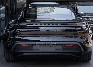 Porsche Taycan 2024 Black