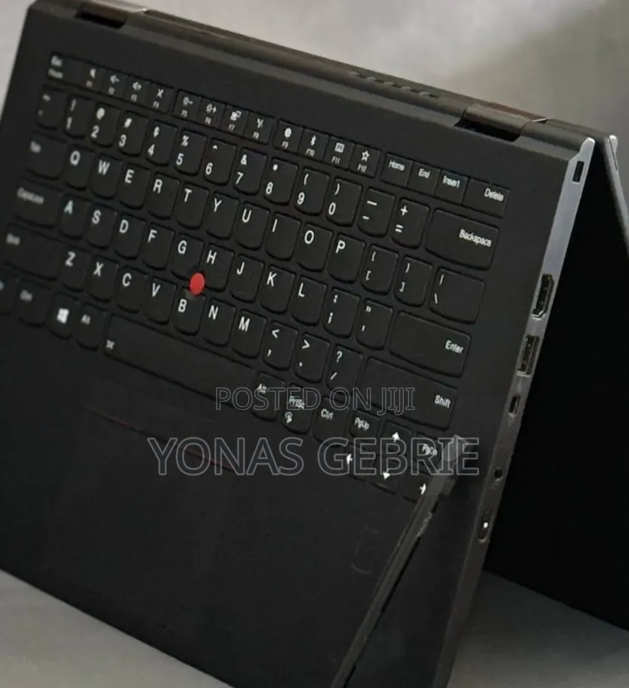 New Laptop Lenovo 8GB Intel Core i5 SSD 512GB