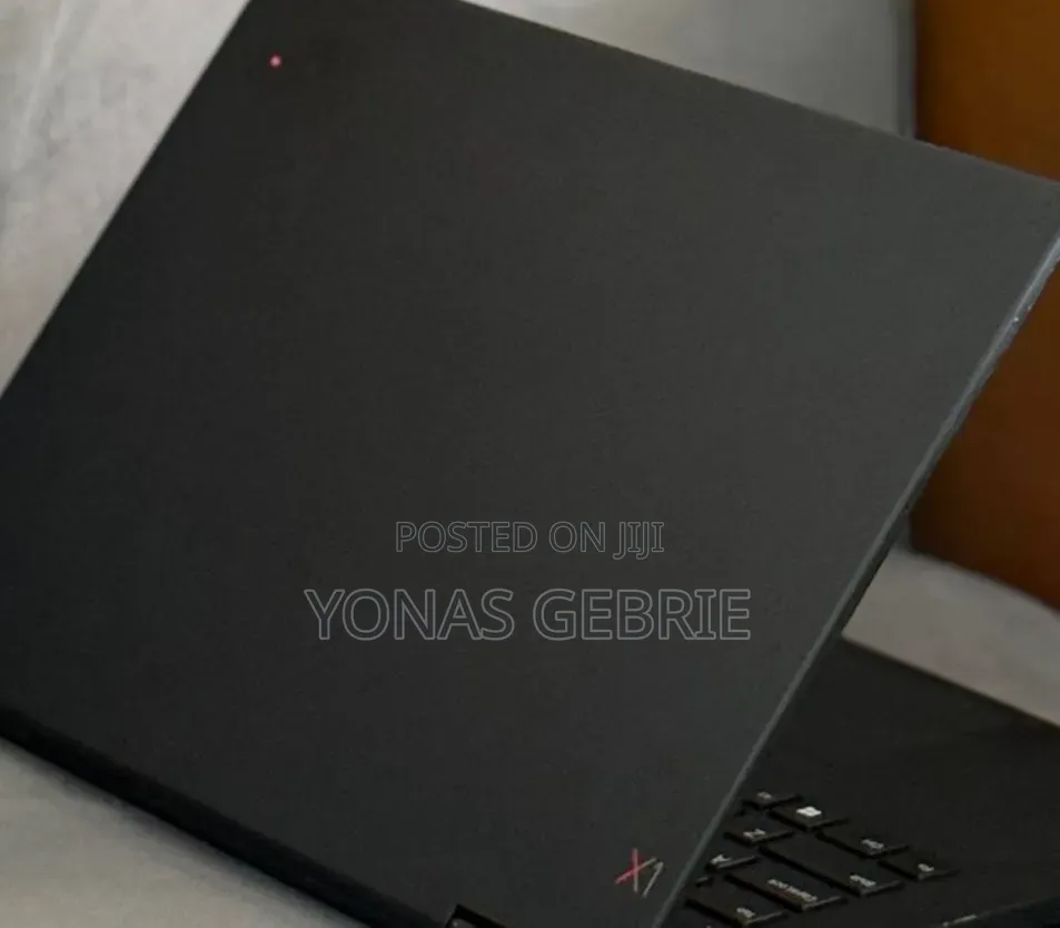 New Laptop Lenovo 8GB Intel Core i5 SSD 512GB