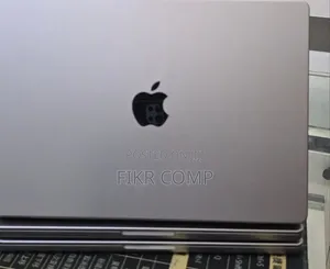 New Laptop Apple MacBook Pro 32GB Intel Core i7 SSD 512GB