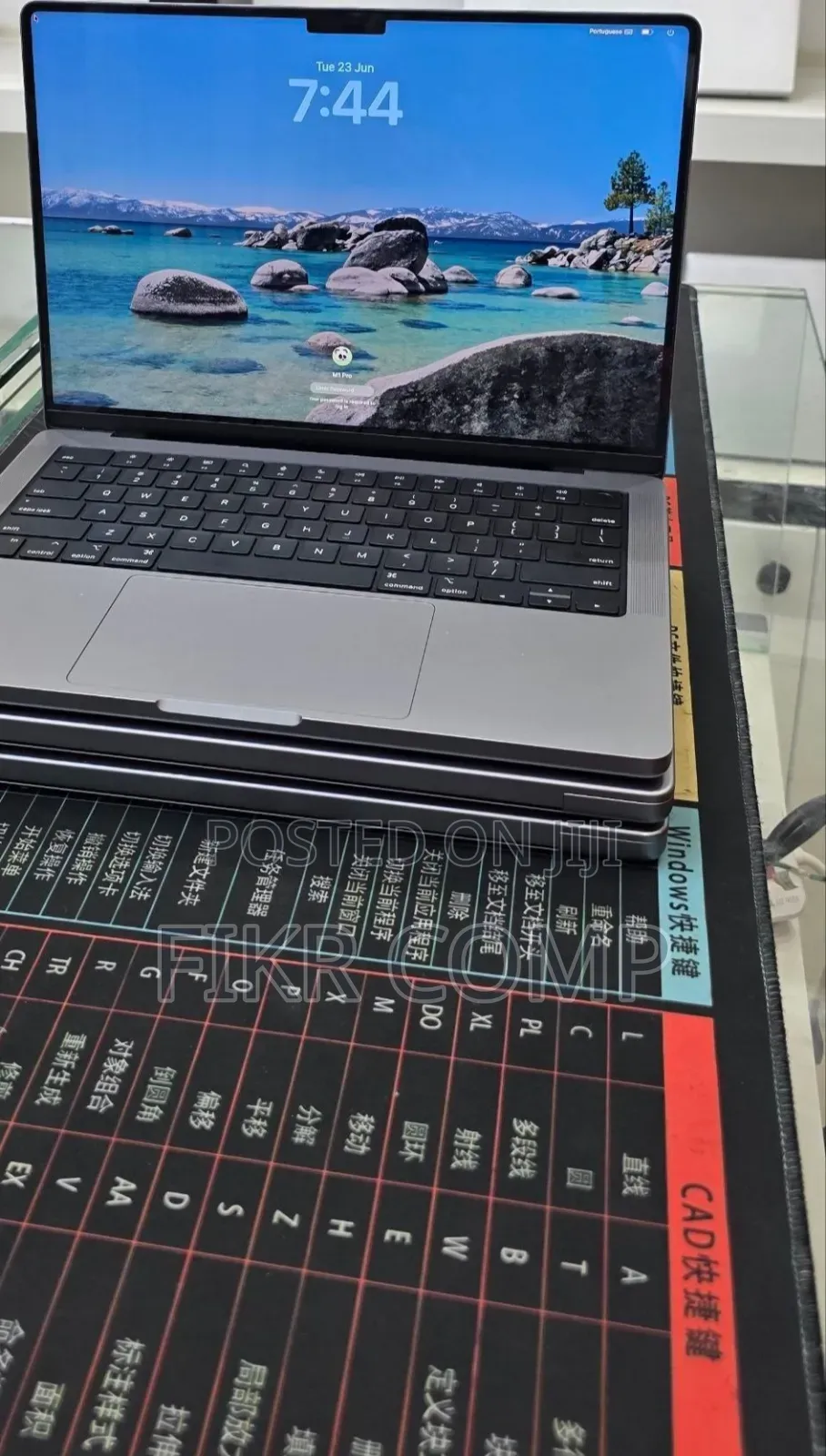 New Laptop Apple MacBook Pro 32GB Intel Core i7 SSD 512GB