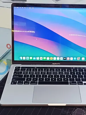 New Laptop Apple MacBook Pro 2021 M1 16GB Apple M1 Pro SSD 256GB