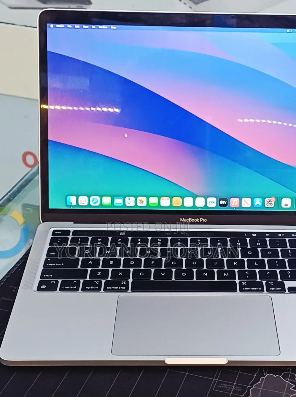 New Laptop Apple MacBook Pro 2021 M1 16GB Apple M1 Pro SSD 256GB
