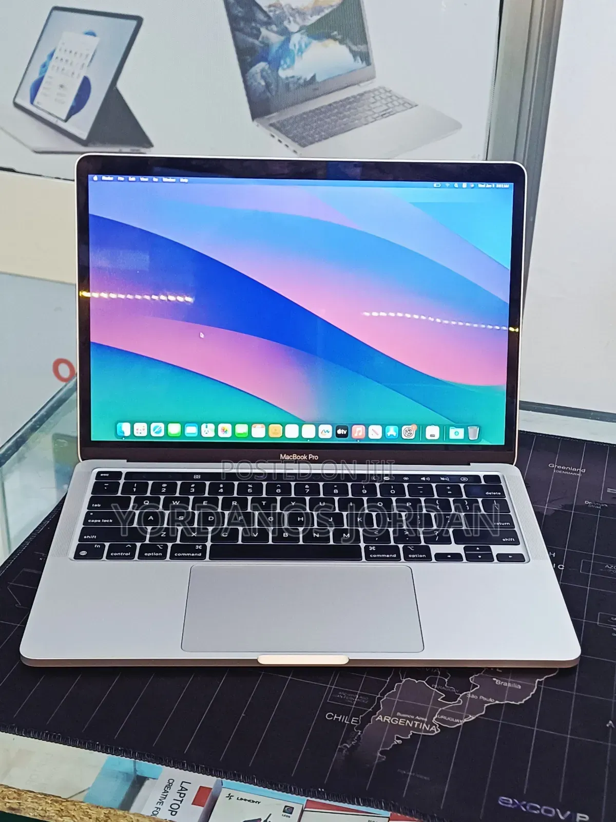 New Laptop Apple MacBook Pro 2021 M1 16GB Apple M1 Pro SSD 256GB