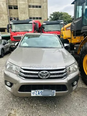 Toyota Hilux Revo Single Cab Deisel 2.4 RWD 2017 Gray