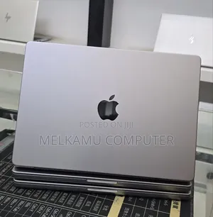 New Laptop Apple MacBook Pro 2020 M1 32GB Apple M1 SSD 512GB