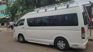 Toyota HiAce 2016 White