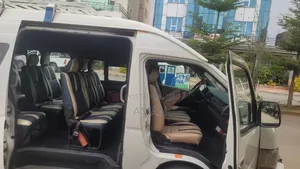 Toyota HiAce 2016 White