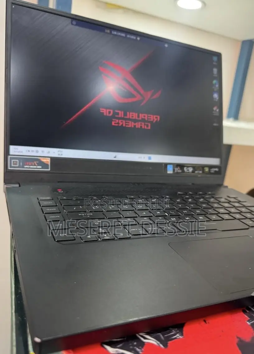 New Laptop Asus ROG Zephyrus G15 16GB AMD Ryzen 9 SSD 512GB
