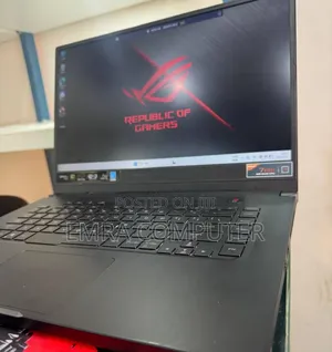 New Laptop Asus 16GB AMD Ryzen 9 SSD 512GB