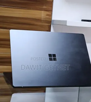New Laptop Microsoft Surface 16GB Intel Core i7 SSD 256GB