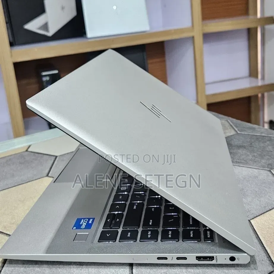 New Laptop HP EliteBook 840 G8 16GB Intel Core i5 SSD 512GB