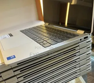 New Laptop HP OmniBook 5 14" 16GB Intel Core 7 SSD 512GB