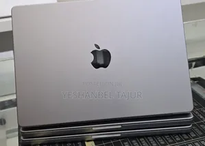 New Laptop Apple MacBook Pro 2020 M1 32GB Apple M1 Pro SSD 512GB