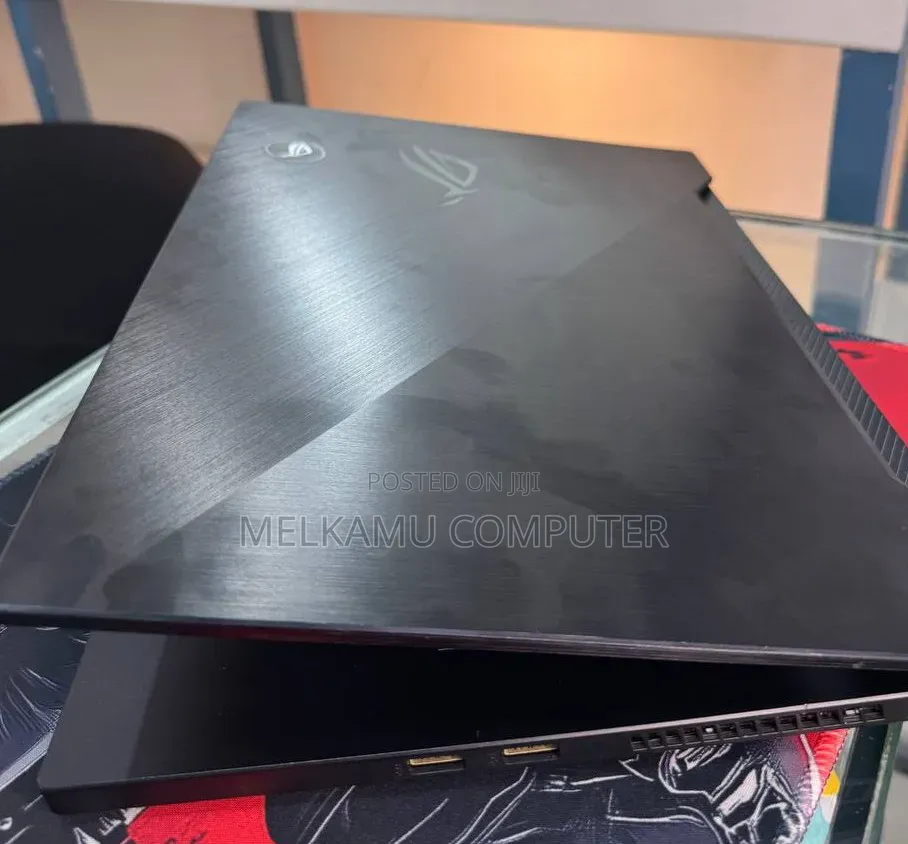 New Laptop Asus ROG Zephyrus G15 16GB AMD Ryzen 9 SSD 512GB