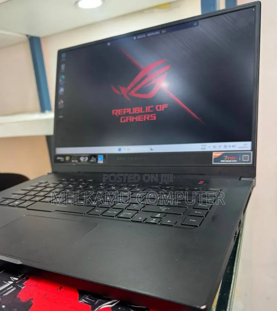 New Laptop Asus ROG Zephyrus G15 16GB AMD Ryzen 9 SSD 512GB