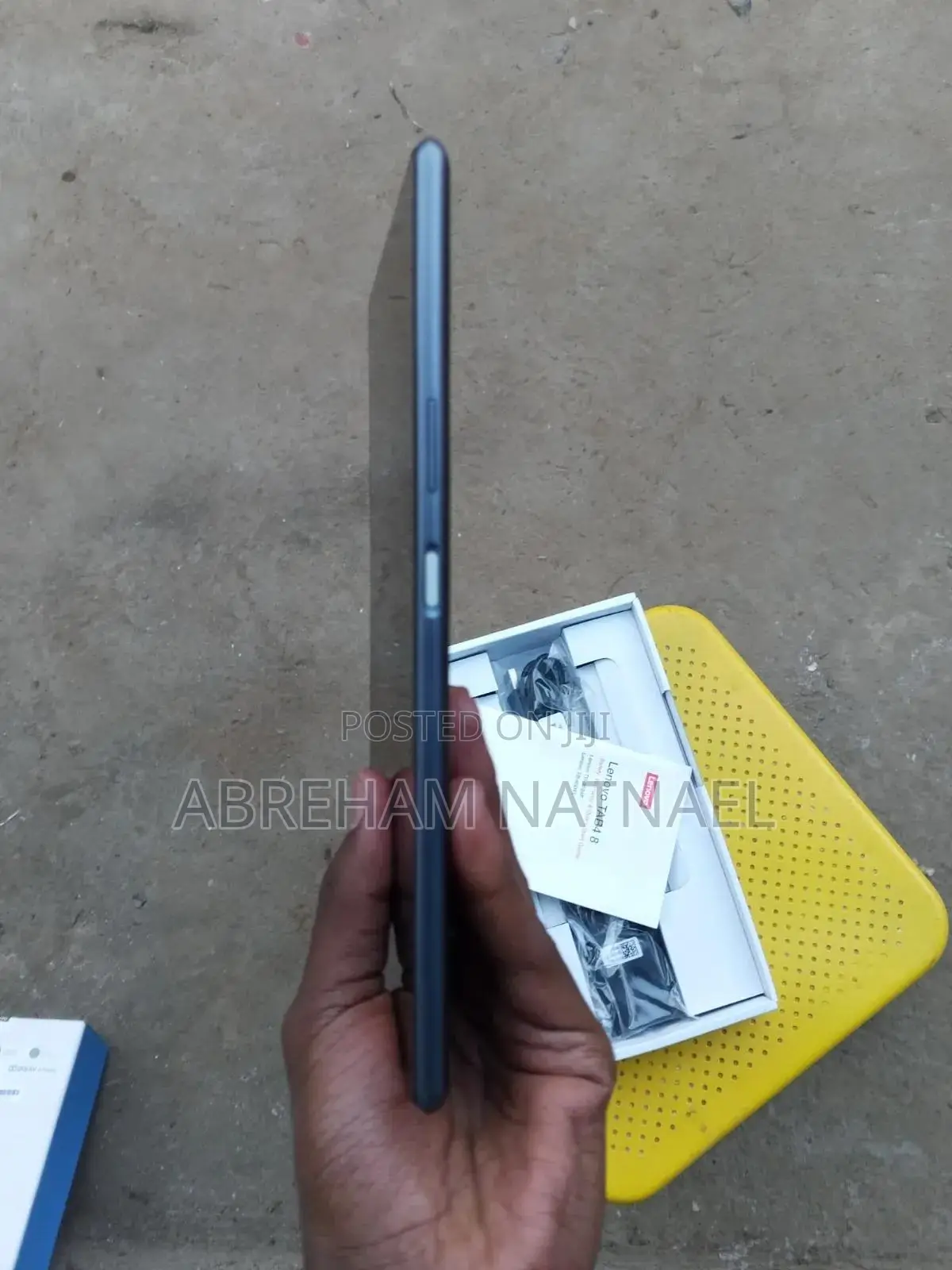 New Lenovo Tab 4 8 16 GB Black