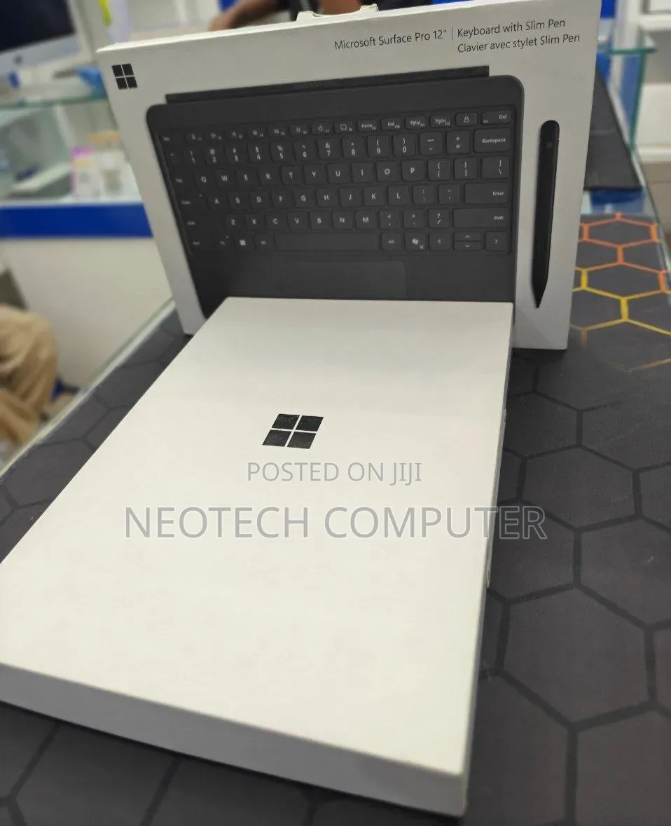 New Microsoft Surface Pro 2 16GB Qualcomm Snapdragon X Plus SSD 512GB