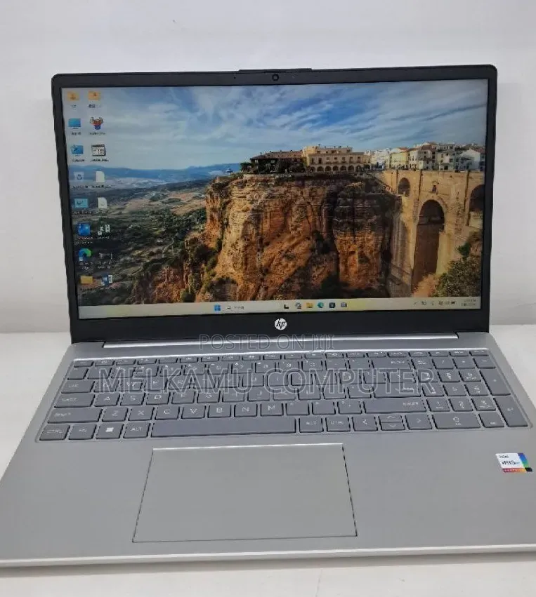 New Laptop HP Stream Notebook 16GB Intel Core i5 SSD 1T