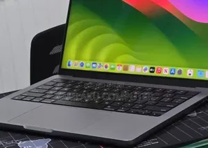 New Laptop Apple MacBook Air 2022 M2 8GB Apple M2 SSD 512GB