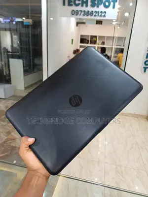 Laptop HP 15s 4GB Intel Celeron HDD 512GB