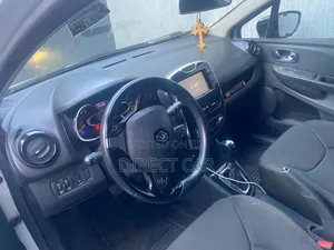 Renault Clio 2014 White