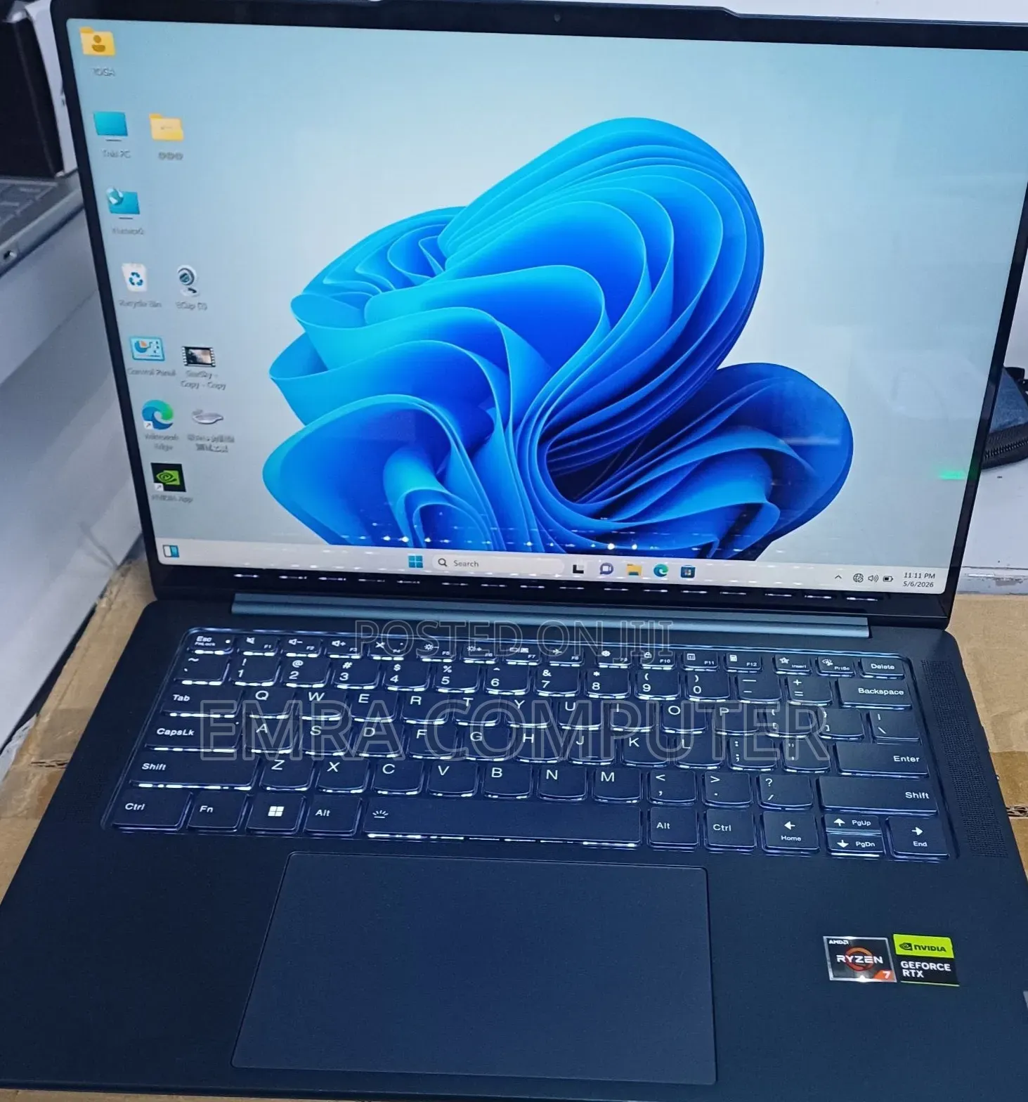 New Laptop Lenovo 16GB AMD Ryzen 7 SSD 512GB