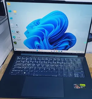 New Laptop Lenovo 16GB AMD Ryzen 7 SSD 512GB