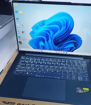 New Laptop Lenovo 16GB AMD Ryzen 7 SSD 512GB