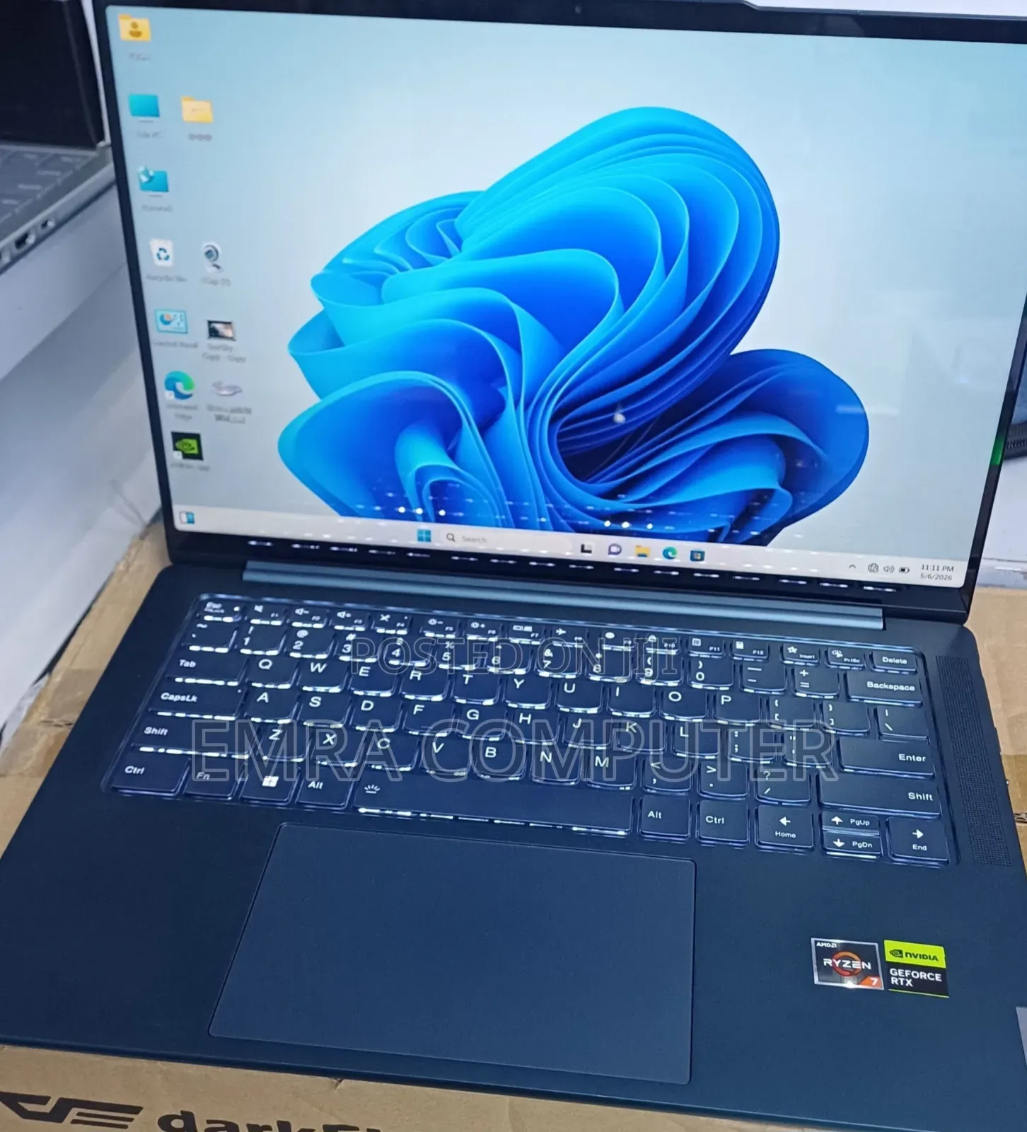 New Laptop Lenovo 16GB AMD Ryzen 7 SSD 512GB