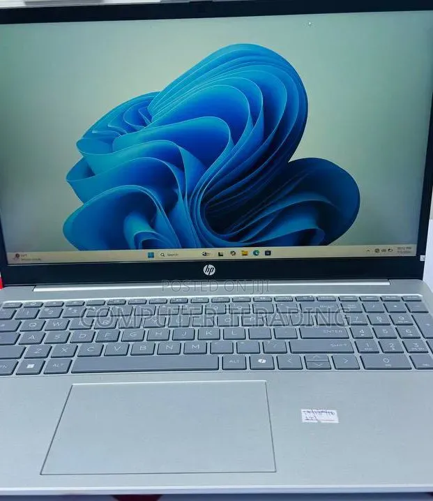 New Laptop HP Stream Notebook 16GB Intel Core i7 SSD 1T