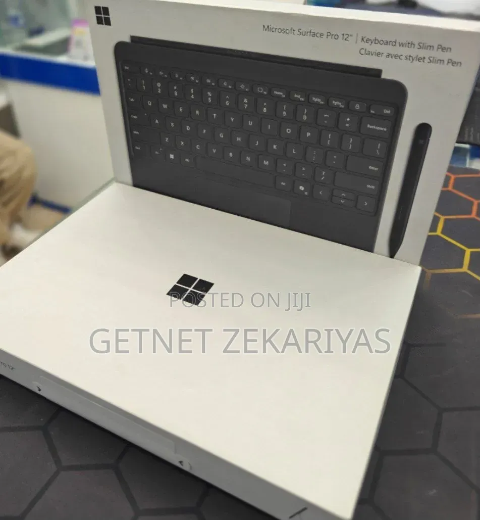 New Microsoft Surface Pro 16GB Qualcomm Snapdragon X Plus SSD 512GB