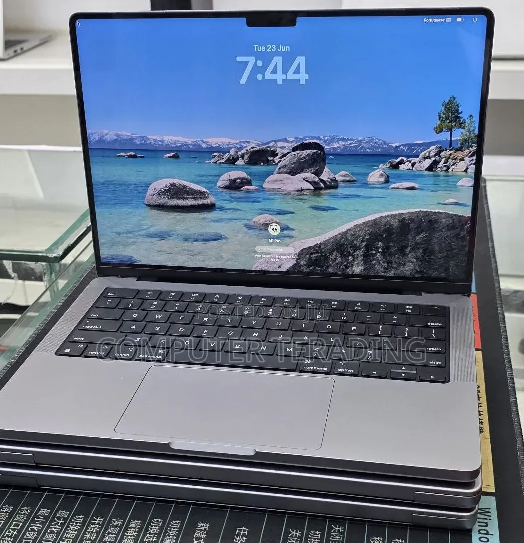 New Laptop Apple MacBook Pro 2021 M1 32GB Apple M1 Pro SSD 512GB