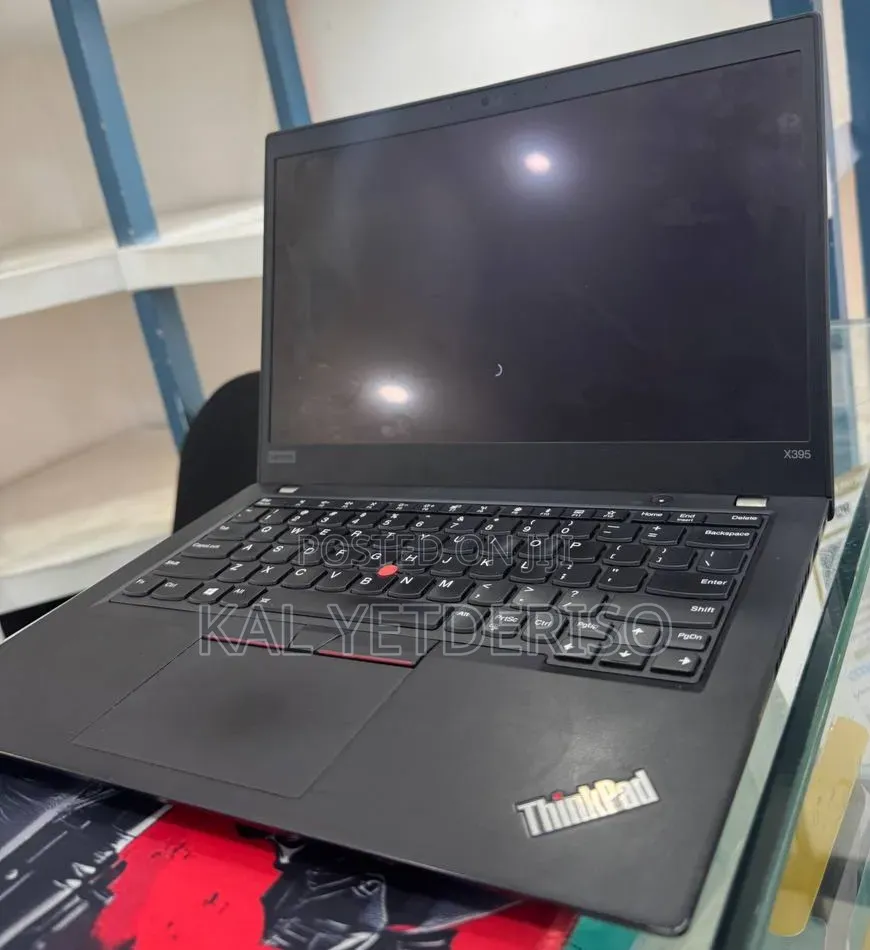 New Laptop Lenovo IdeaPad 300 16GB AMD Ryzen 7 SSD 512GB