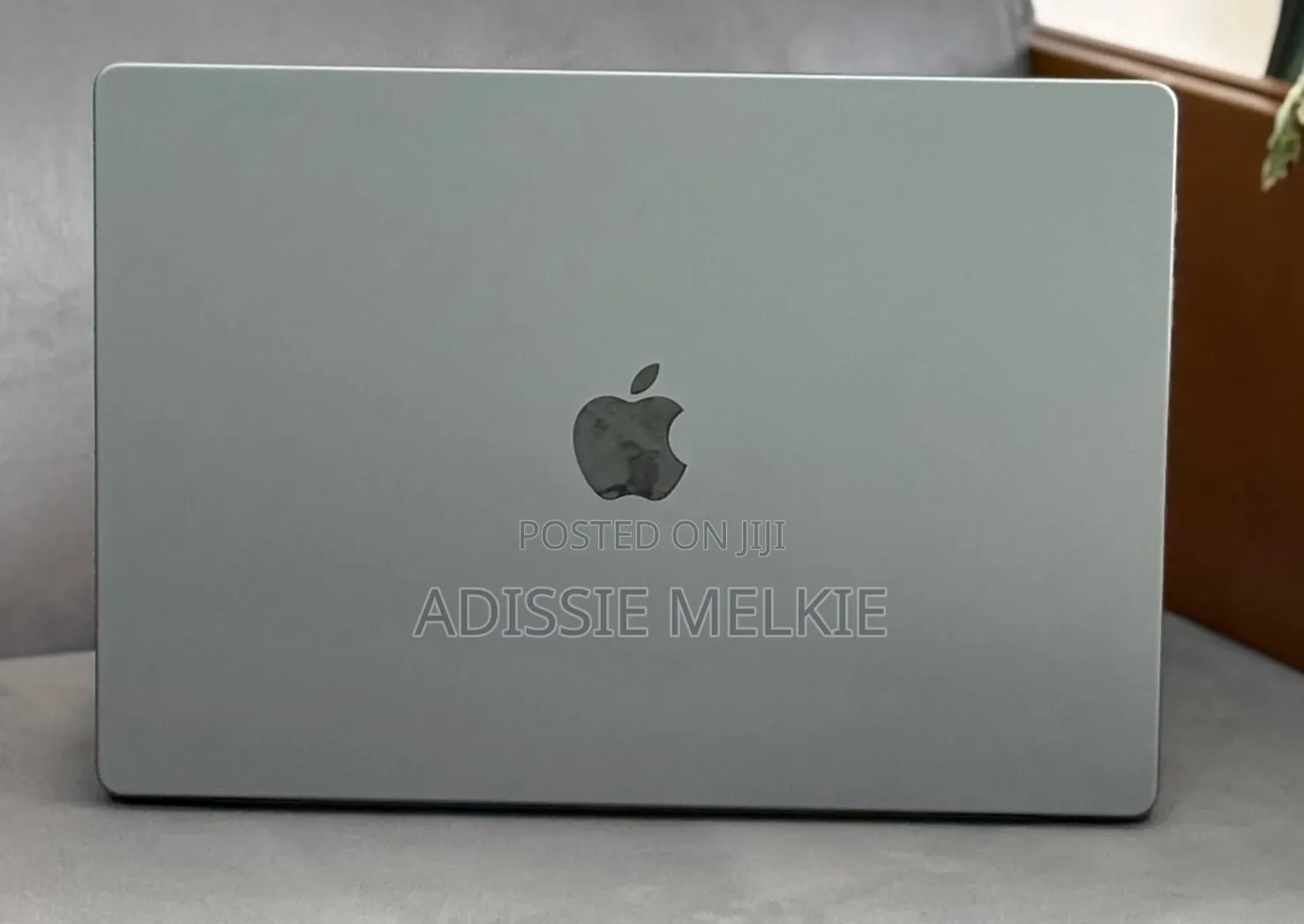 New Laptop Apple MacBook Pro 2021 M1 16GB Apple M1 Pro SSD 512GB
