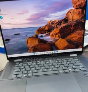 New Laptop HP Spectre 32GB Intel Core Ultra 7 SSD 1T